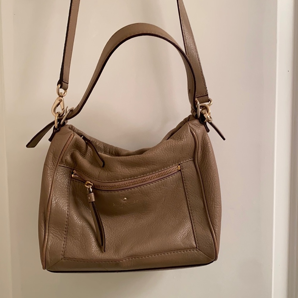 beige Kate spade crossbody bag